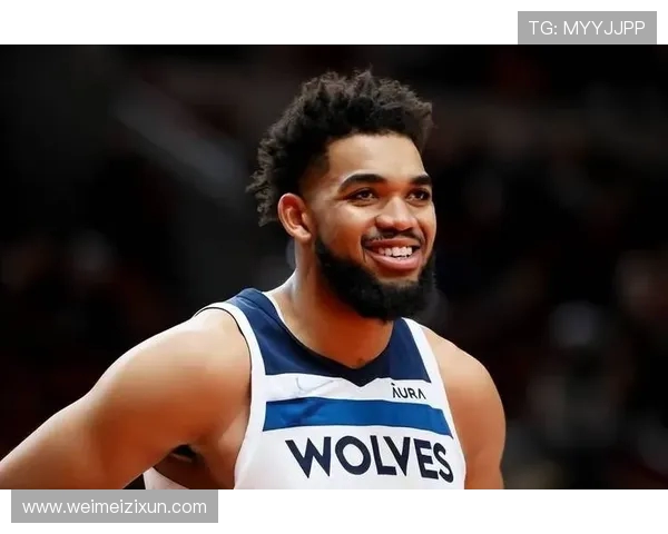 2015年NBA选秀状元秀唐斯首秀表现引关注，新秀球员适应联赛成焦点